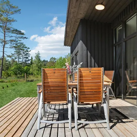 3 Bedroom Awesome In Ferienhaus *